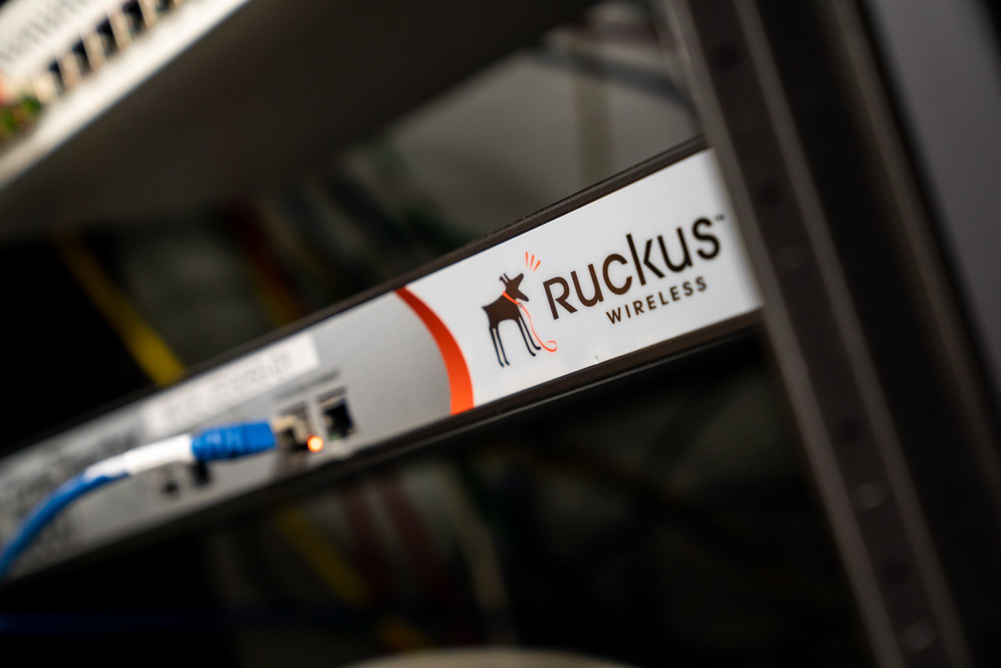 Création du réseau informatique sans fil Wifi pour les entreprises